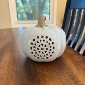 Source Unknown White Ceramic Pumpkin Accent
